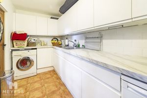 Laundry Room- click for photo gallery
